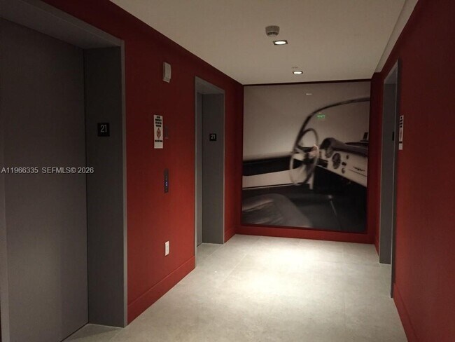 Building Photo - 1100 S Miami Ave