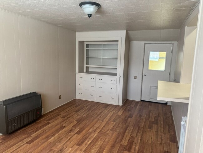 Building Photo - Welcome home!