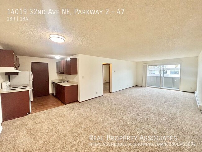 Building Photo - Parkway Apartments