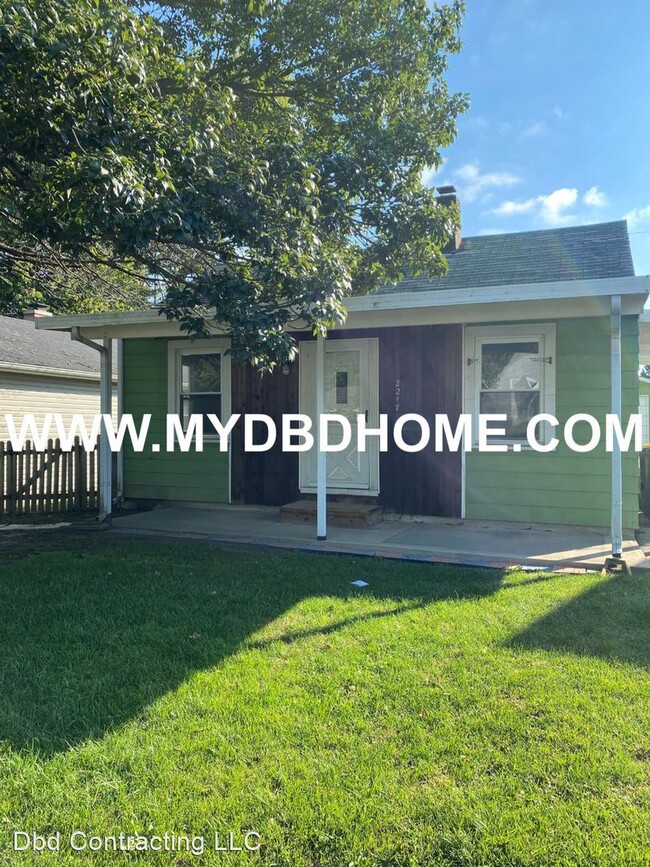 Primary Photo - 2 br, 1 bath House - 2217 Shadybrook Dr