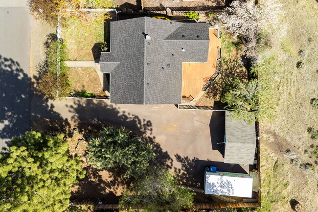 Building Photo - "Charming 3-Bedroom Home Near the Old Mill"