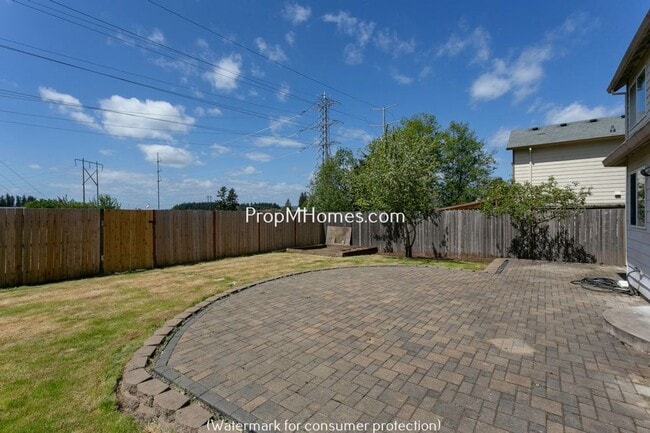 Building Photo - Charming Four Bedroom Bethany Home w/ Fully Fenced Yard!
