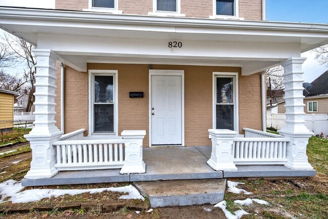 Building Photo - Newly renovated property