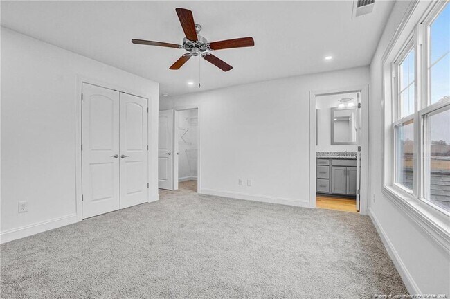 Building Photo - 152 Carr Ln