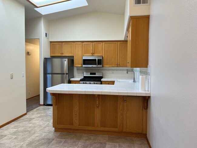 Building Photo - 1418odelb