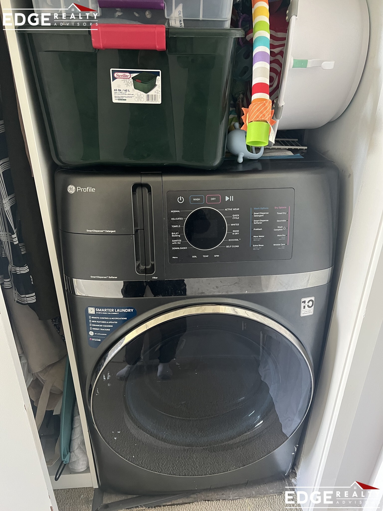 Building Photo - 2 Earhart St