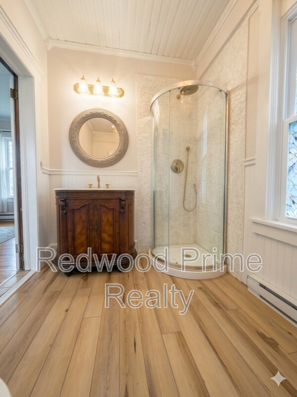 Building Photo - 401 S Center St