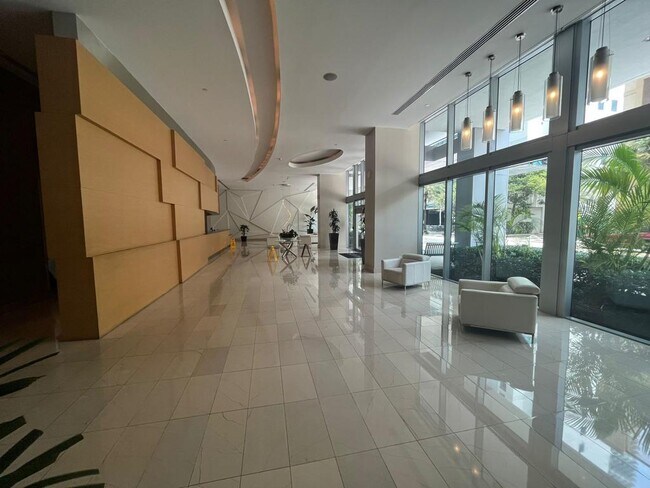 Building Photo - 79 SW 12th St