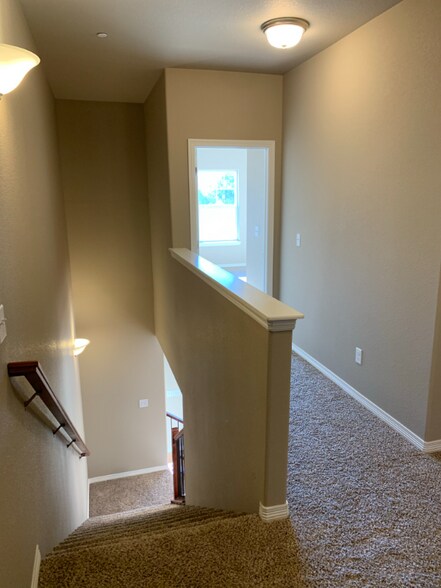 Building Photo - 3021 Upland Dr