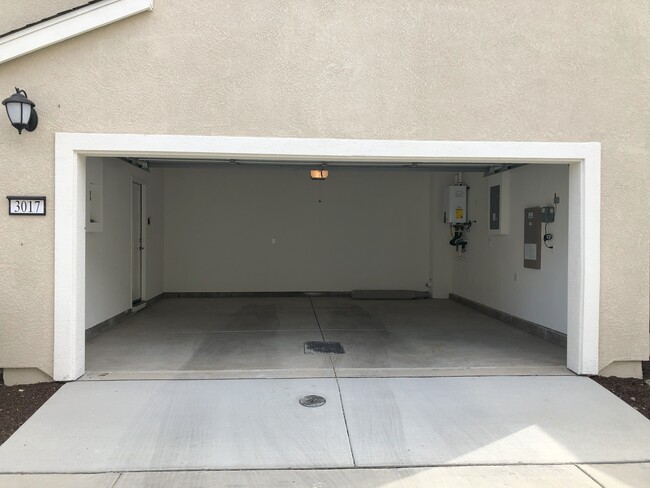 Building Photo - 3017 Mohawk Wy