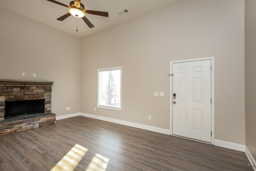 Building Photo - 80 Emmette Dr