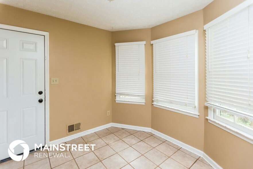 Building Photo - 5851 Taylor Creek Dr