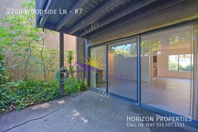 Building Photo - 2200 Woodside Ln