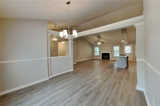 Building Photo - 111 Meadowview Ln