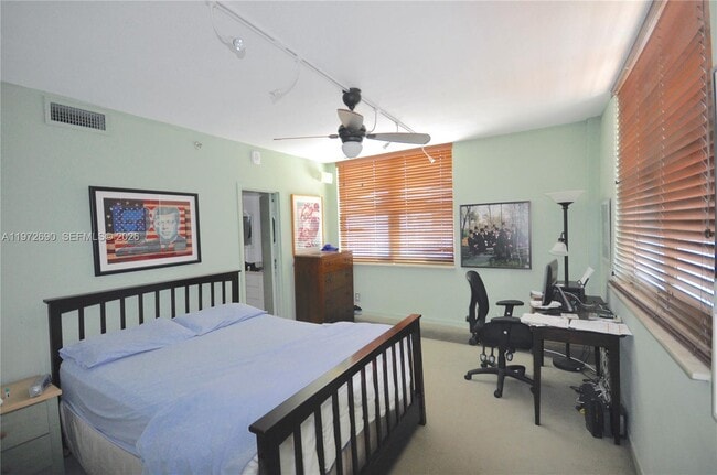 Building Photo - 2829 Indian Creek Dr