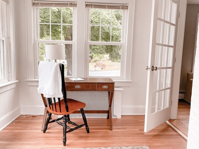 Building Photo - Short-Term Single Family Home Rental - Des...