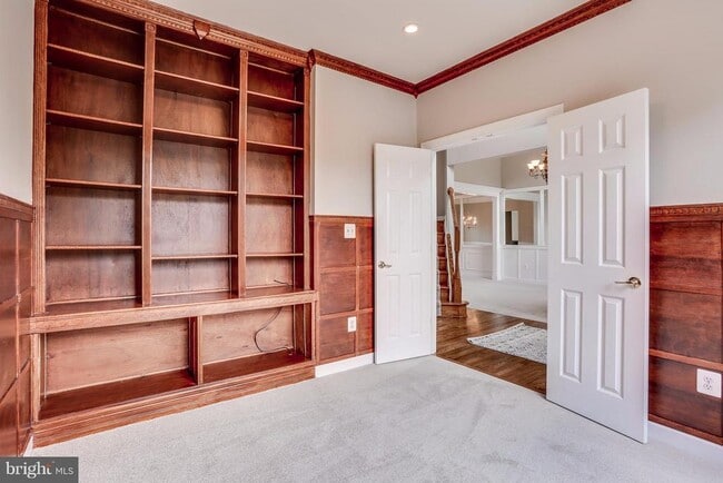 Building Photo - 7165 Millbury Ct
