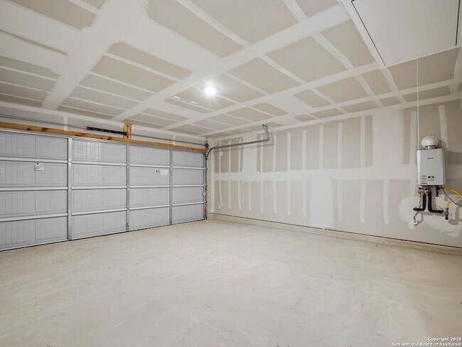 Building Photo - 13931 Wool Pk