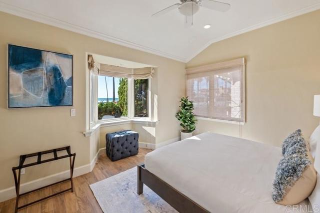 Building Photo - 8405 El Paseo Grande