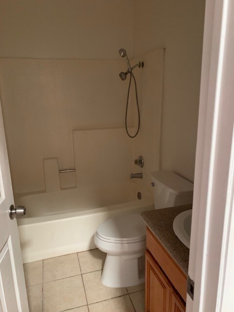 Master Bedroom Bathroom - 1255 Los Robles N Ave