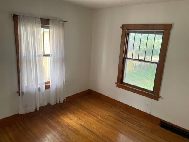 Spare Bedroom - 2509 S 17th St