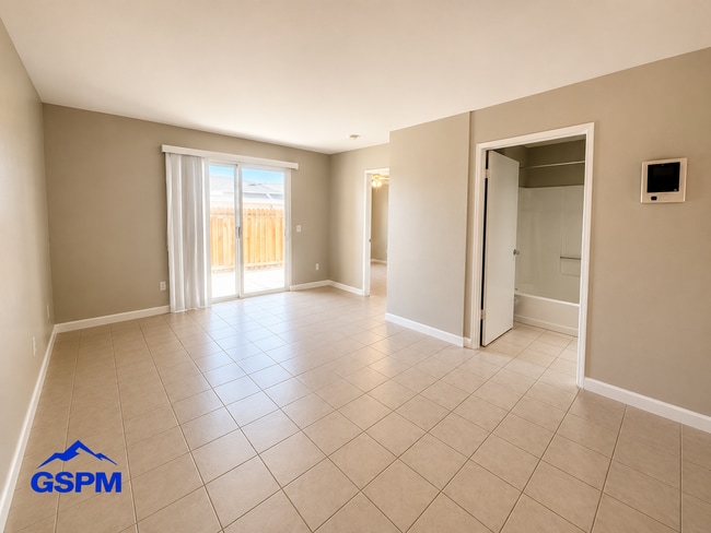 Interior Photo - 7570 Church St