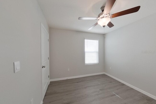 Building Photo - 8620 SW 43rd Ter