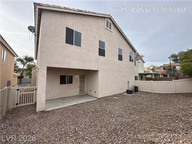 Building Photo - WONDERFUL NW HOME LOCATED IN THE ELKHORN RANCH COMMUNITY!!