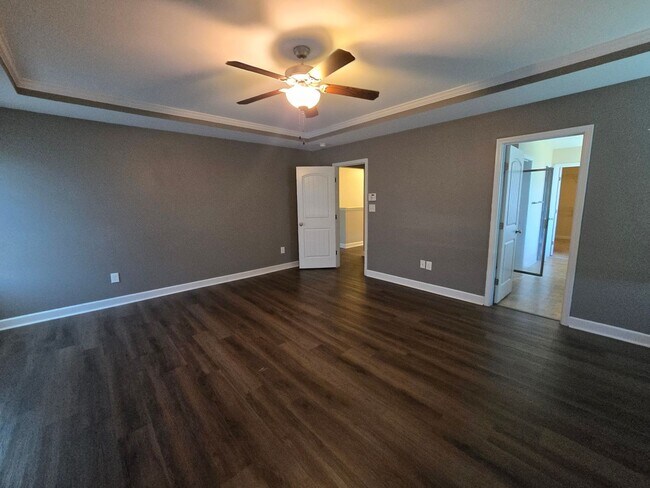 Building Photo - 2111 Yates Ranch Rd