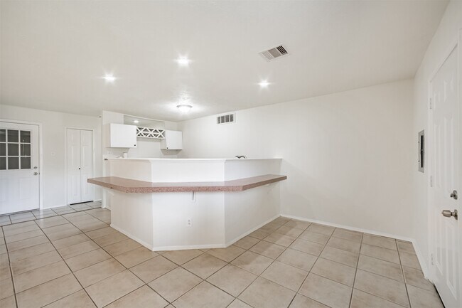 Building Photo - 16722 Moary Firth Dr