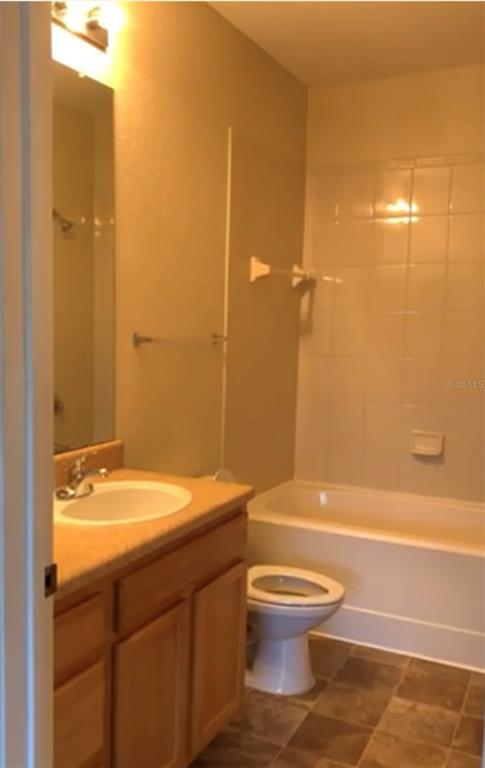 Building Photo - 10209 Courtney Palms Blvd