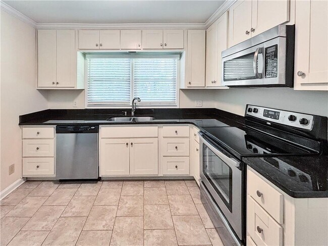 Building Photo - 6058 Harleston Rd NE