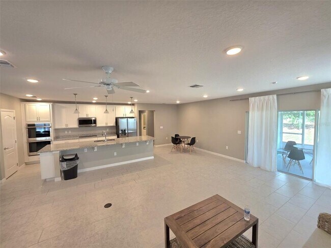 Building Photo - 206 Barrington Dr