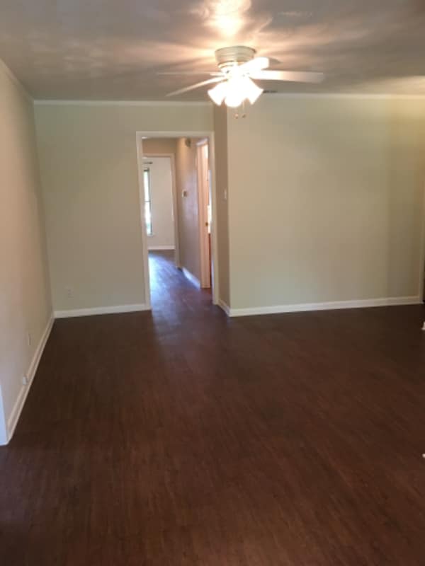 Building Photo - 211 Hanover Ln
