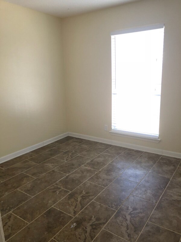 Building Photo - 1747 Morey St