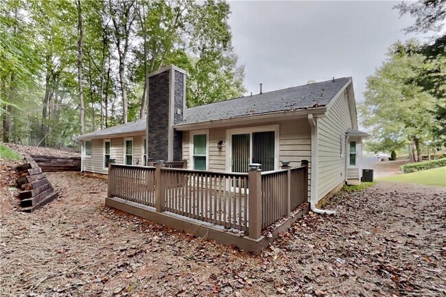 Building Photo - 3883 Nowlin Rd