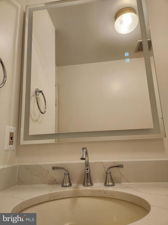 Building Photo - 10456 Parthenon Ct