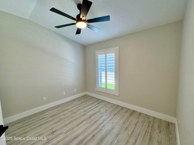 Building Photo - 210 Wickham Lakes Dr