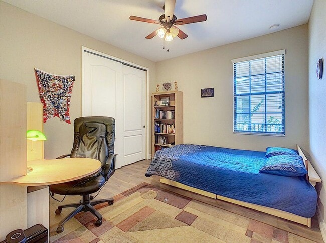 Building Photo - Luxury Living in Woodland Lakes Preserve: Fully-Furnished