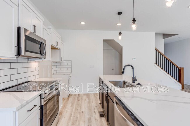 Building Photo - 8447 W 37th Ct N