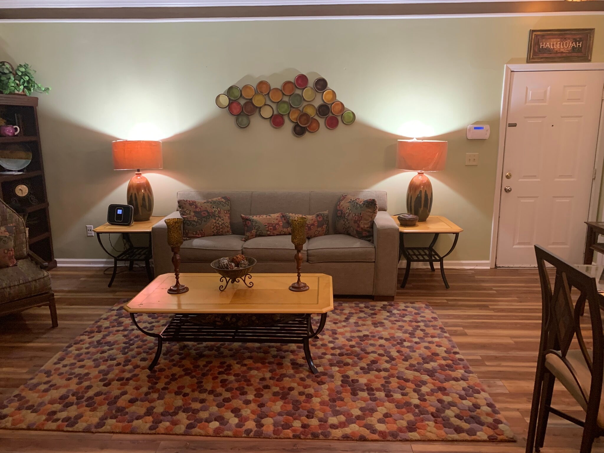 Living Room - 212 Bentley Pl