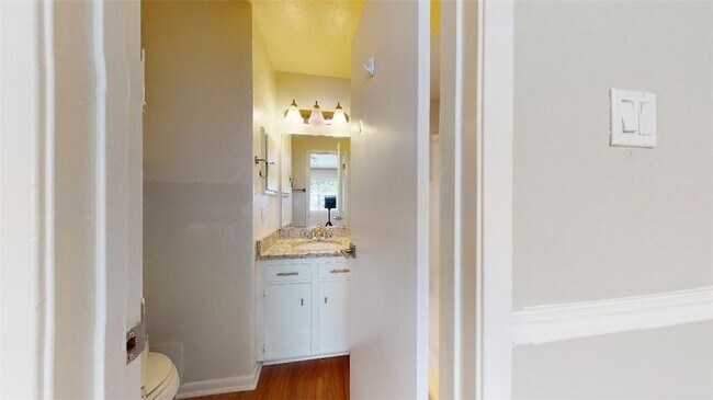 Building Photo - 3923 Olive St