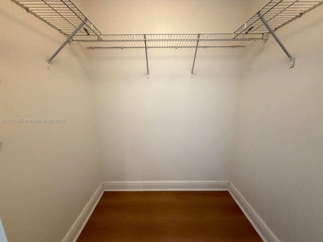 Building Photo - 325 S Biscayne Blvd