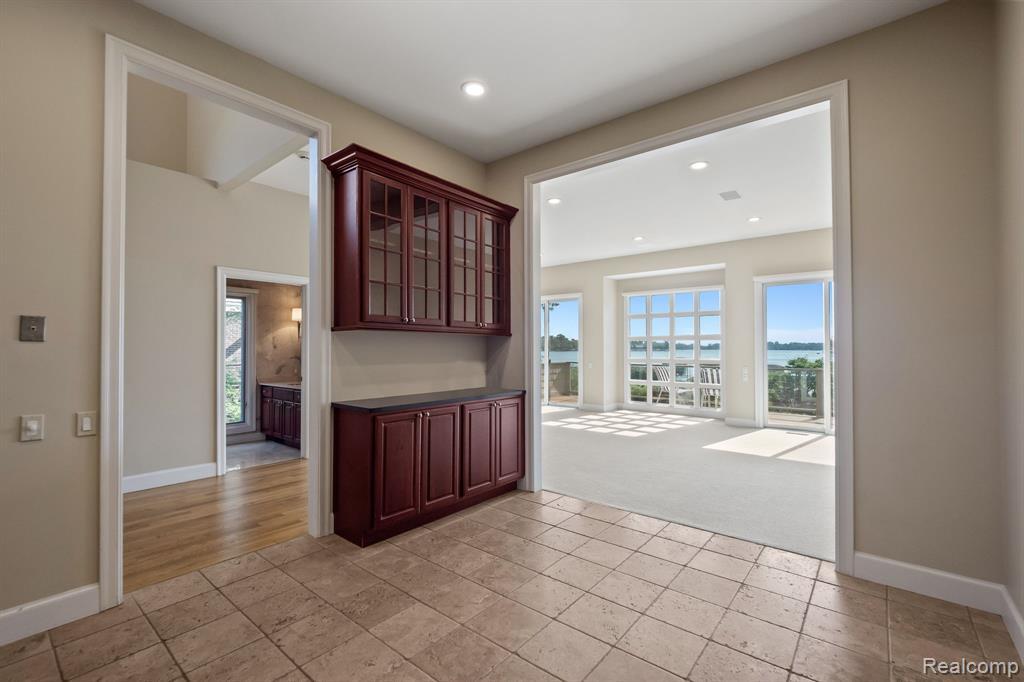 Building Photo - 3782 Pine Lake Knoll Dr