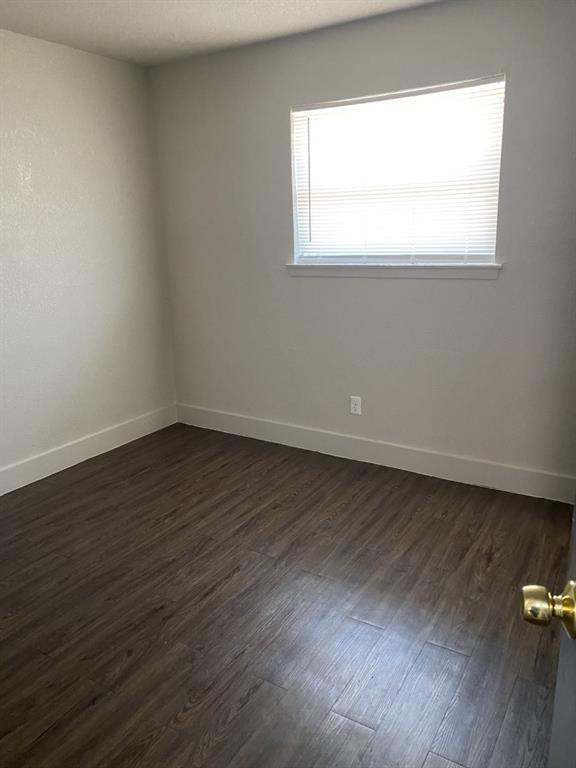 Building Photo - 3035 E Ledbetter Dr