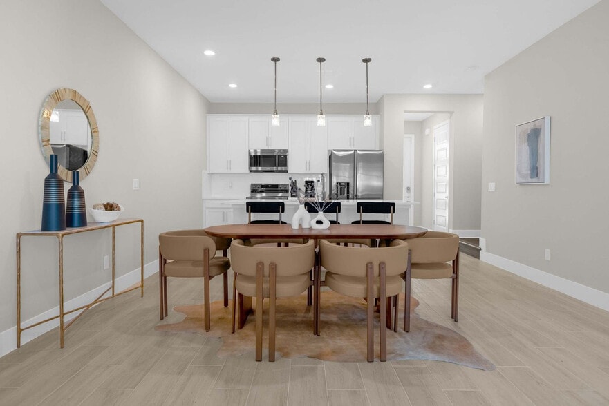 Building Photo - 7841 Spectrum Dr