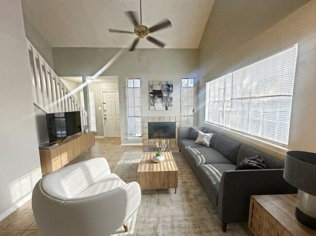 Building Photo - 7504 Oak Chase