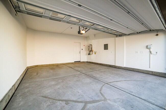 Building Photo - 7771 Bright Ldg St