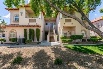 Building Photo - 2925 Wigwam Pkwy