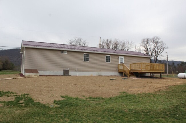 Building Photo - Wonderful County Home